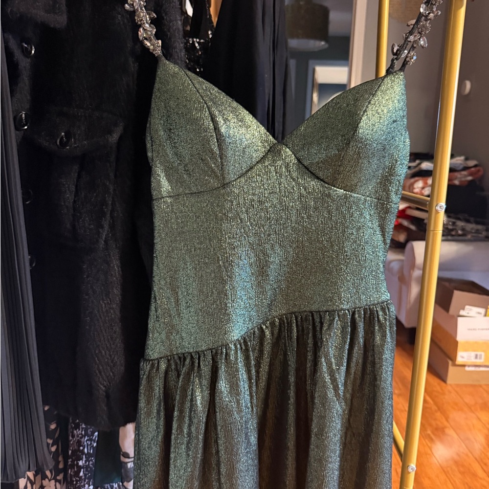 Junior Girls Shimmering Strapless Green Dress